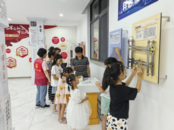 黃莊街道東方紅社區：科普夜市進社區 “點燃”孩子科學夢