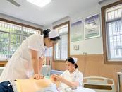 強技能 促提升丨安慶一一六醫院運用CPR智能教學機器人開展全院護士雙人心肺復蘇操作考核