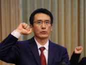 他被任命為北京海淀區副區長