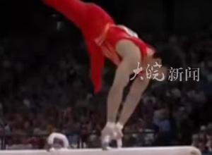 张博恒体操个人全能摘银  妈妈赛后落泪：太不容易了  特别心疼，在我心里他是最棒的       