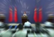 菲律賓兩艘海警船侵闖仙賓礁  外交部回應：中方對將繼續采取堅決有力措施