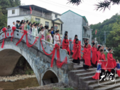 “七”待相遇  “夕”望是你！池州一地举办“七夕”汉服鹊桥会
