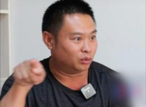 谢瑜拿奥运冠军 叔叔功不可没 
叔叔将他带进城读书并送去学射击 
得知谢瑜夺冠 叔叔不禁激动流泪
