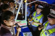廬江：夏夜話平安  共織防護網