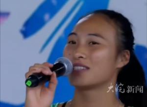 
郑钦文另一个梦想是开演唱会 
网友：她就是歌王