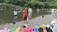 池州一“親水打卡地”常垃圾遍地  當地呼吁游客珍惜環境
