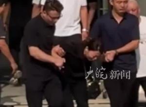 众人排长队送别救人英雄栾留伟，勇救3名落水儿童不幸遇难，事发当天是他小女儿3岁生日