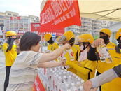 雪華鄉（宏業村街道）萬達社區：“三邊服務”繪出幸福社區