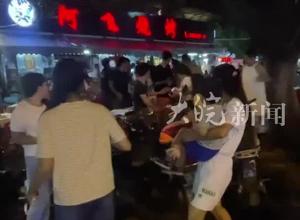 广西柳州警方通报“夜宵摊有人打架”：8名嫌疑人已被抓捕归案