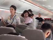 航班晚點且不開空調致兒童熱哭？福州航空回應：廊橋未及時收回疊加防冰系統故障導致