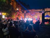 黄山市花山世界上新实景演绎，夜游体验“花样多”