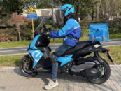 上海一小哥開價(jià)值50萬黃牌摩托送外賣？車主回應(yīng)
