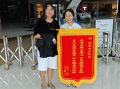 顧客約18克金飾丟失 河南南陽一商場工作人員連夜翻數噸垃圾找到