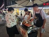 蚌埠市蚌山區夜市奏響夏日“樂業曲”