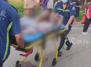 沈阳一小区发生火灾 致两人受伤 
当地回应：原因在调查
