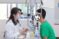 普瑞眼科|孩子頻繁揉眼、眨眼、視力損傷，可能是倒睫“惹的禍”