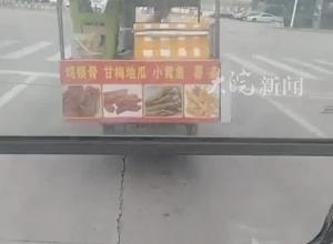 17岁男生退学摆摊 10天毛收入万元引热议   家长最新发声：不提倡效仿 本意是让孩子体验“生活的苦”