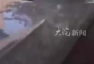 “逆行怎么了？我有急事” 青島一交警大隊輔警因交通違法被停職

