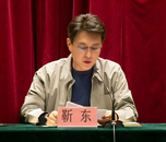 靳東再獲新身份：中戲讀博