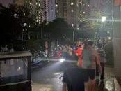 肥东4.7级地震| 居民家吊顶被震下来，幸好没砸到人