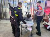 晚高峰特警鐵騎護航 病人3分鐘抵達醫(yī)院接受治療