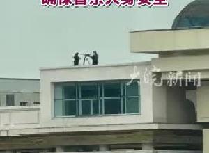 俄特种部队狙击手在蒙古政府大楼架狙：确保普京人身安全