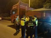 淮南市交通執(zhí)法支隊：零點行動不停歇  聯(lián)合執(zhí)法護安全
