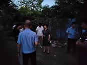非法流動(dòng)加油車藏身廢棄民房，被聯(lián)合執(zhí)法部門查獲