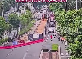 广西南宁一道路上发生爆炸？当地回应：污水管道 加压测试时发生爆裂