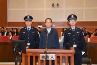 為商人老板站臺、打招呼！中紀(jì)委披露“內(nèi)鬼”涉案細(xì)節(jié)