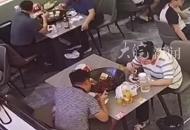 “沒有一個逃單的！”吃飯突然遇到地震 飯店老板：都回來付錢了 膽大的繼續喝酒吃飯
