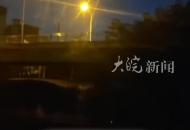 老師接娃路上，勇救輕生女孩  耗盡體力救她一命，并幽默安撫  我外號“閻王”你已經見過了
