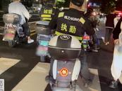 攤販投訴：福建閩侯城管騎車未上牌并罵人 當地回應：沒罵人，部分是保安