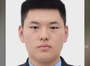 四川宜宾一辅警到自贡探望女友 
期间为救落水者不幸牺牲年仅25岁