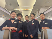 合肥一航班嬰兒奶片卡喉 乘務員空中急救