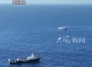 菲船只侵闯中国黄岩岛附近海域，中国海警船全程跟踪监视，中方：敦促菲方立即停止侵权行径