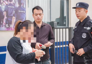 亳州一店主撿萬余元現金  等一天未見失主報警