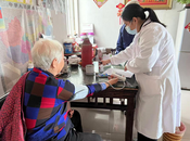 肥西縣桃花鎮(zhèn)：上門體檢送健康 失能老人有“醫(yī)”靠