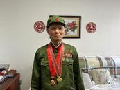 池州94歲抗美援朝老兵憶往昔：曾用九發(fā)炮彈打掉一架敵機(jī)