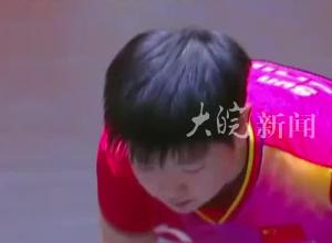 国乒女团1-3不敌日本女团，获得女团亚锦赛亚军，孙颖莎遭张本美和逆转，有球迷心疼哭了