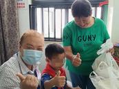 6岁男童不幸患尿毒症，合肥梨花巷蒋奶奶温暖了他