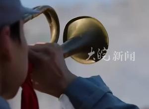 景区沉浸式体验 跟着团长打县城 网友:情绪价值拉满 游客参与得热血沸腾
