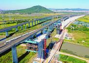 巢馬城際鐵路清溪河特大橋建設加速跑