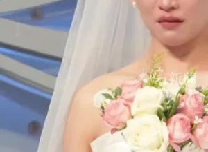 婚礼上飞来一只蝴蝶围着新娘转，新娘瞬间泪崩 ：爸爸来看我了