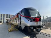 丁香紫！合肥軌道交通6號線一期首列車亮相