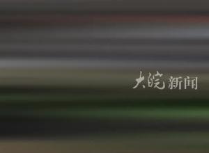 “军火库”展示 珠海航展上的陆战装备超硬核 人气爆棚纷纷排队打卡

