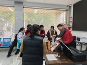 宜秀區(qū)白澤湖鄉(xiāng)月形社區(qū)開展“定格幸福瞬間，最美夕陽紅”免費(fèi)拍照活動(dòng)