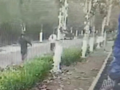 貴州一男子露下體尾隨十幾歲女孩，已被警方抓獲