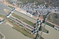引江濟淮東淝河一線船閘改造項目通過交工驗收