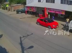 墨西哥3名狱警被当街乱枪打死 头车乱枪扫射尾车紧跟着补枪